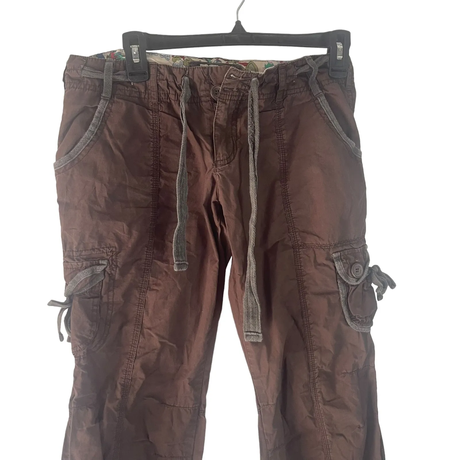 Active Basics California Women's‎ Size Medium Brown Cargo Pants - Image 3