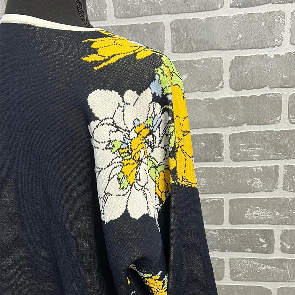 Carlisle Collection Floral Cardigan Sweater Jacket Size Medium Longline EUC - Image 8