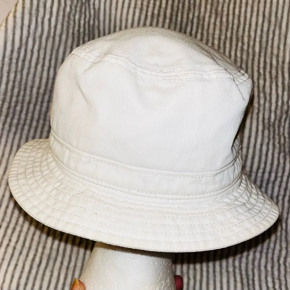 ADIDAS Bucket Hat white - Image 3
