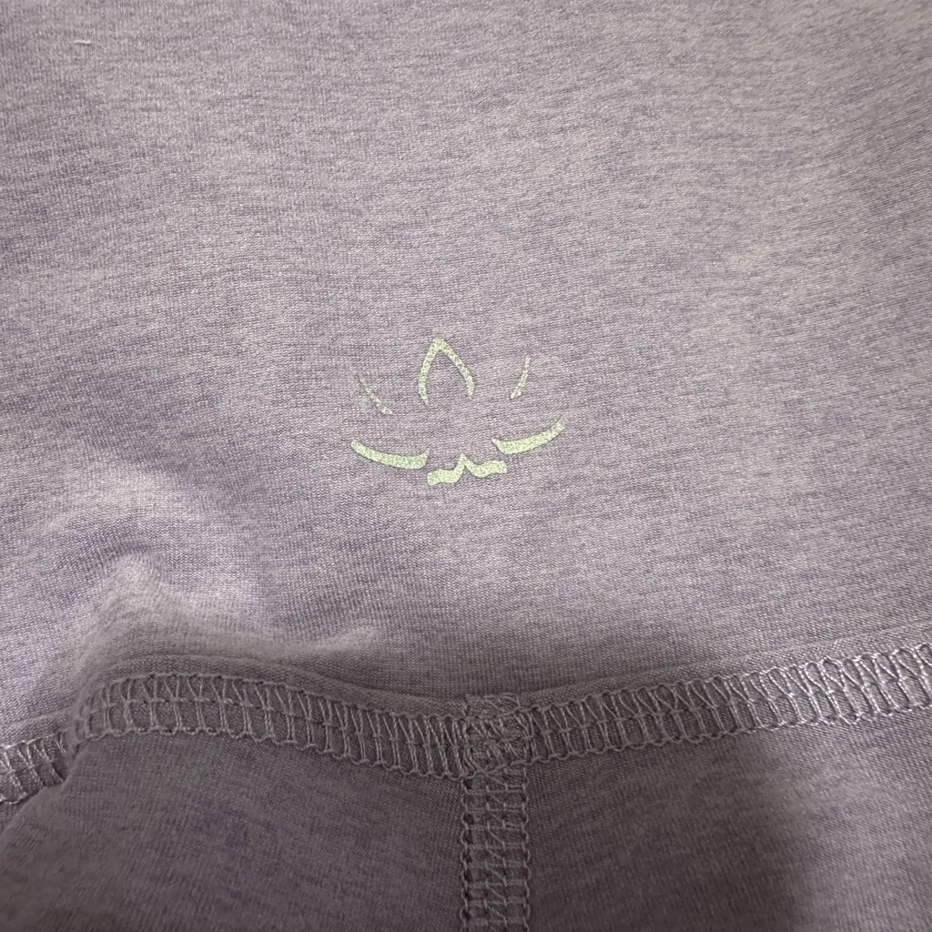 Beyond yoga caught in the midi high waisted legging lilac petal heather size XL - Image 6