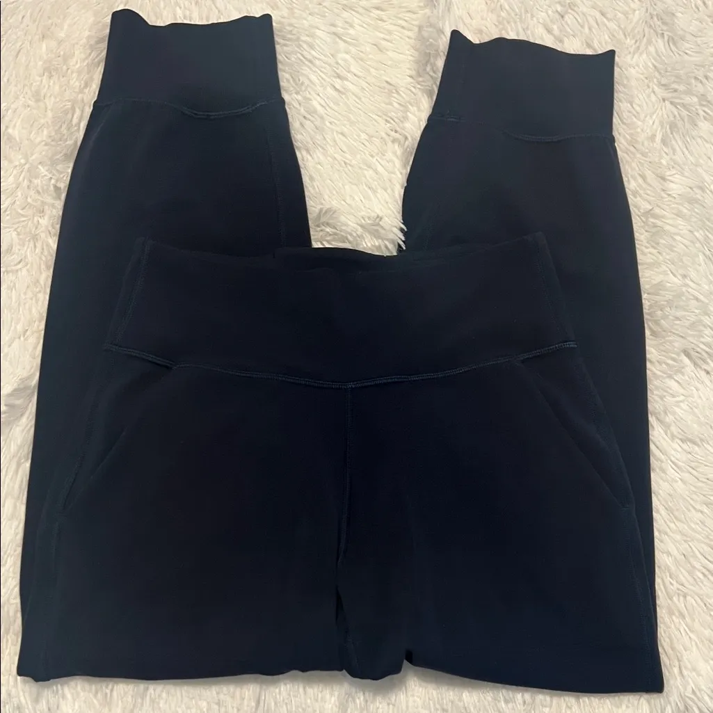 Lululemon Align Jogger Crop *23"
True Navy Size 4 - Image 2