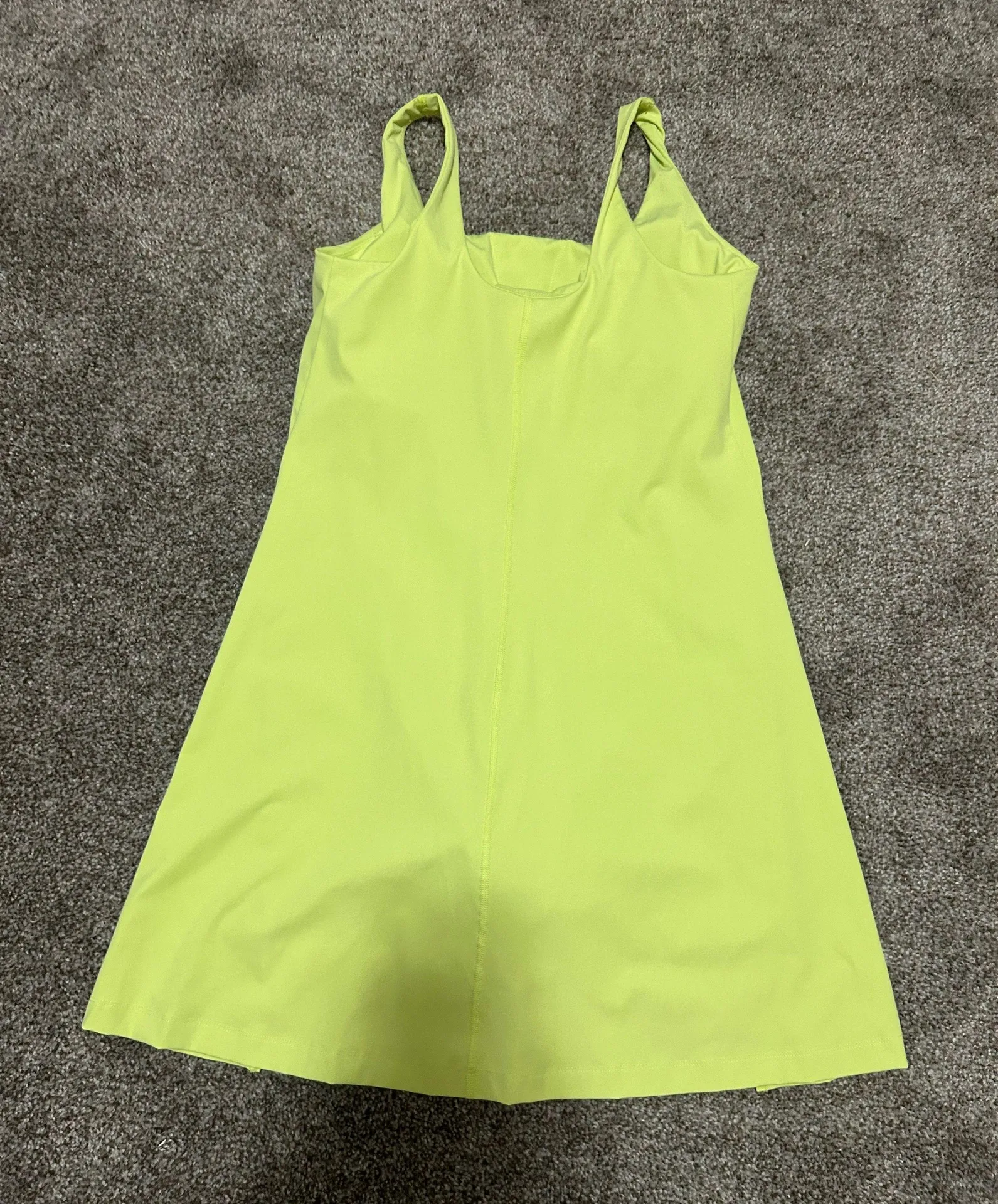 Athletic dress - Image 3