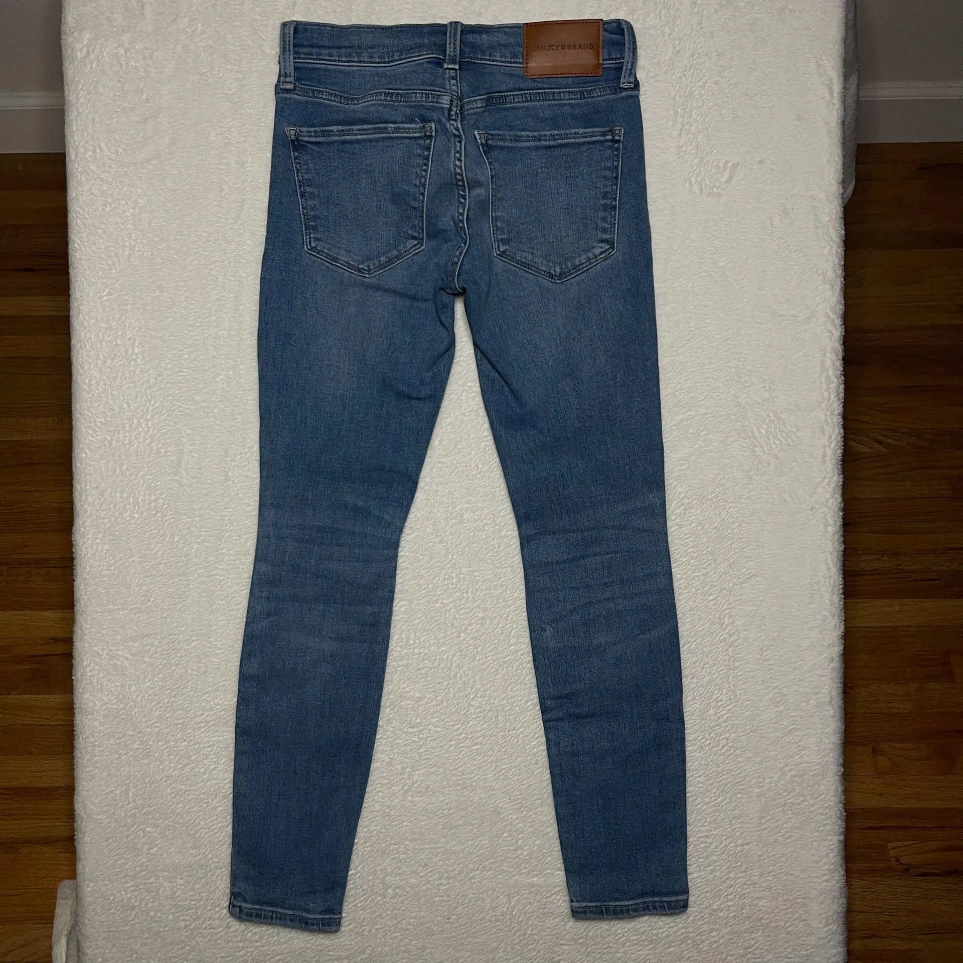 Lucky Brand Ava Mid Rise Skinny 0/25A - Image 3