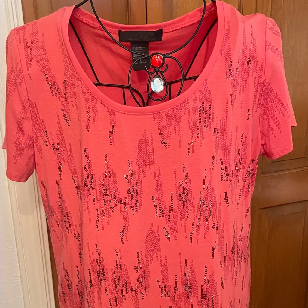 🦀🦀🦀BOGOHO 🦀🦀🦀Stylish Coral Sequin Women's Top Orange Size L - Image 3