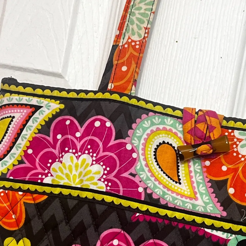 Vera Bradley Tote (Ziggy Zinnia) BAG - Image 6