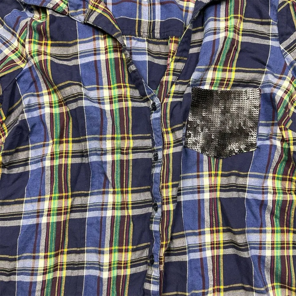 Torrid Women's Blue Plaid Flannel Shirt Long Sleeve Button-Up Size 2 - Image 2