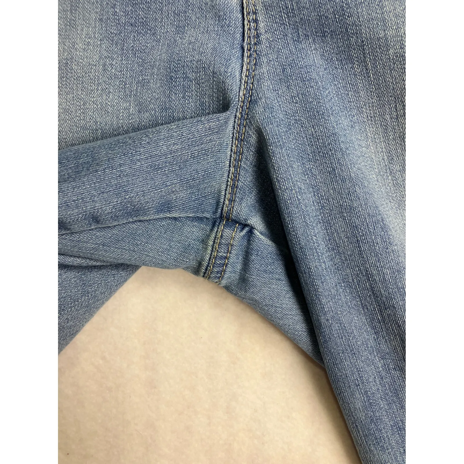 Gloria Vanderbilt Amanda Jeans Womens Size 12 Medium Wash Straight Leg Denim - Image 6