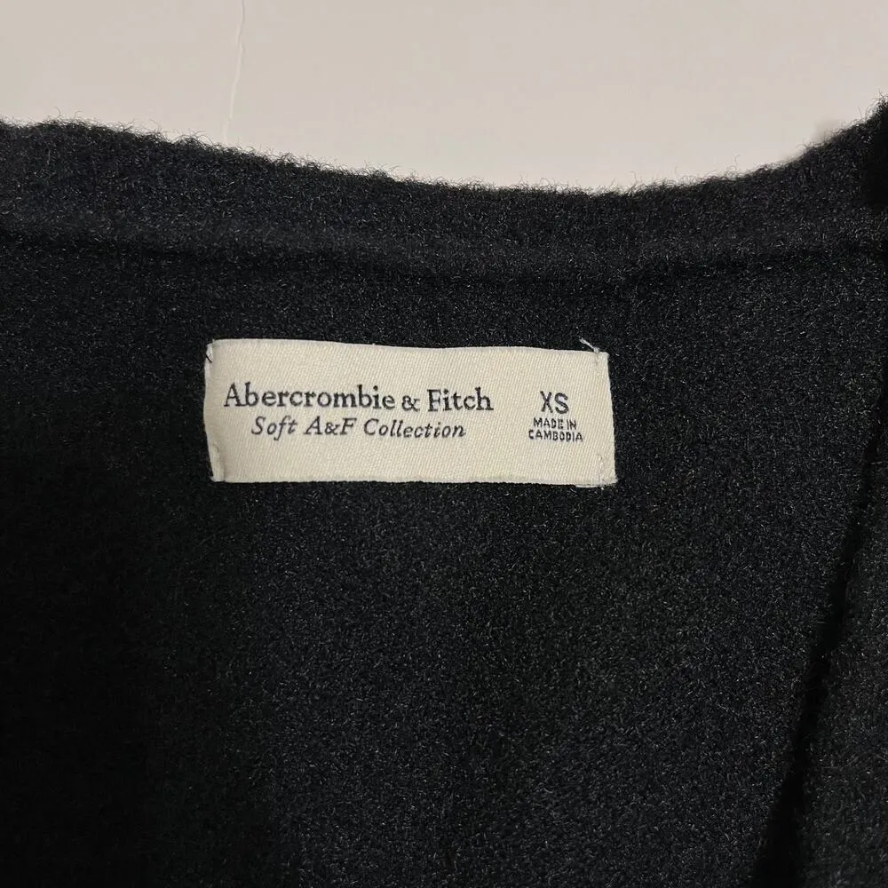 Abercrombie Soft A&F Dreamlush Slim Short Cardigan Sweater Black Size XS Cropped - Image 4