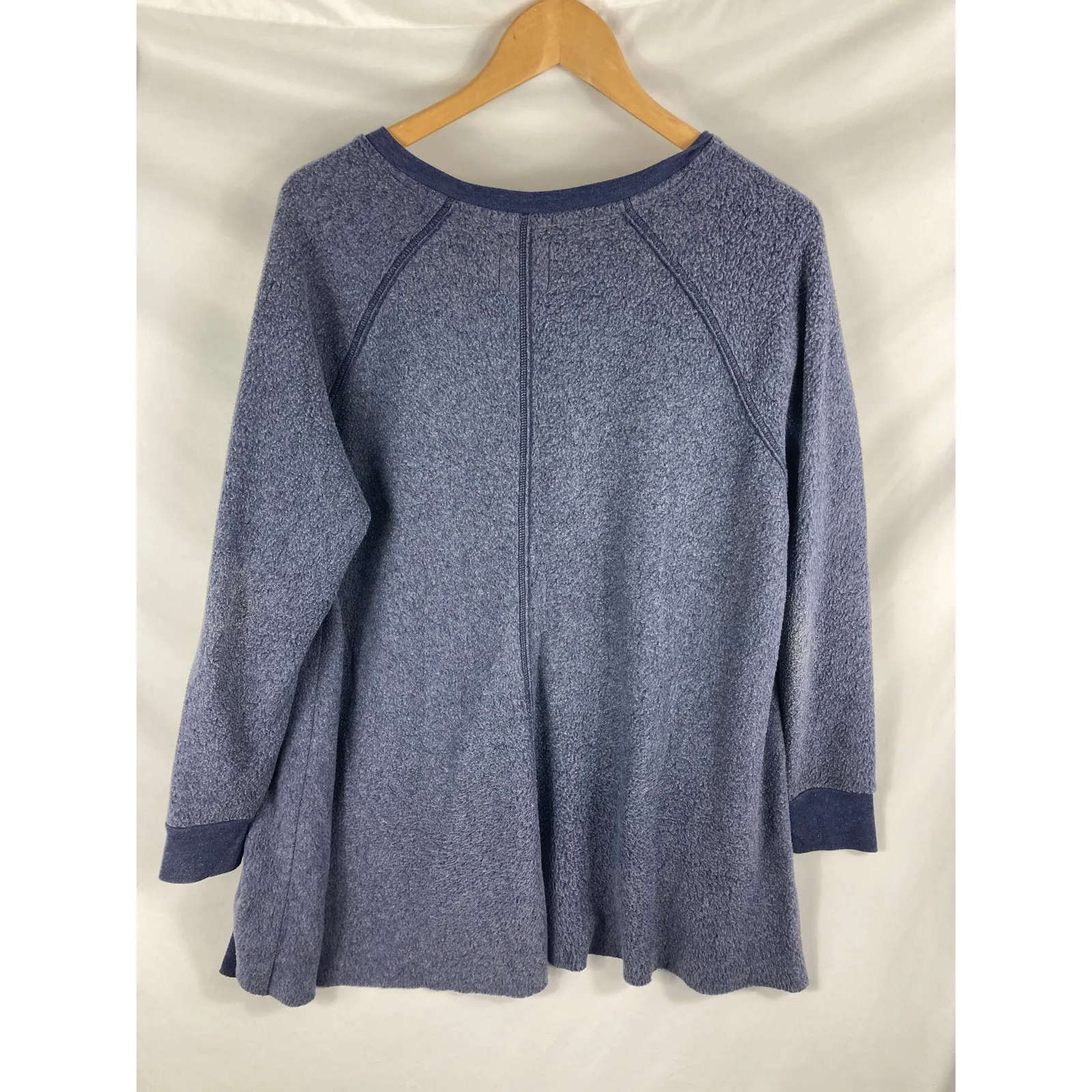 Aerie Just Add Leggings Womans V Neck Fleece Sweater Blue Size Small - Image 3