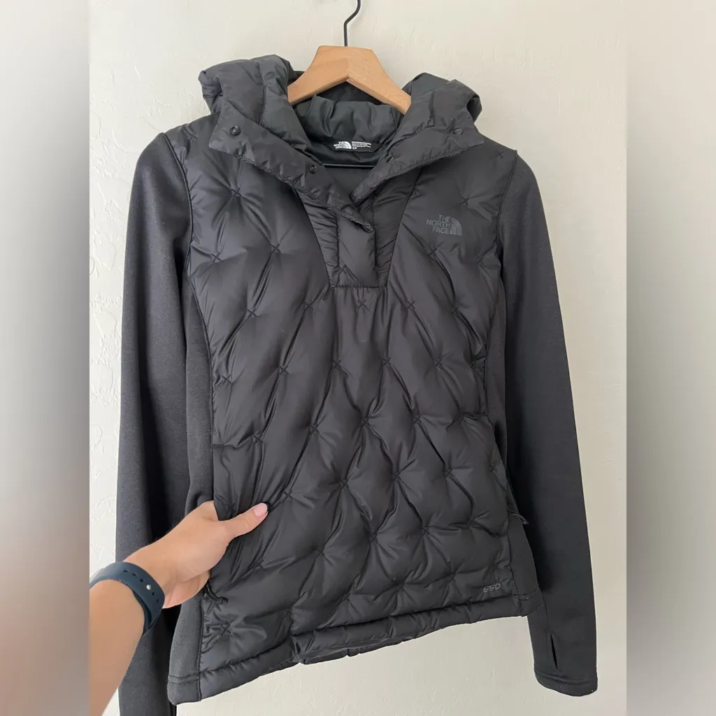 The North Face mashup 550 down insulated hooded pullover black small - Image 6