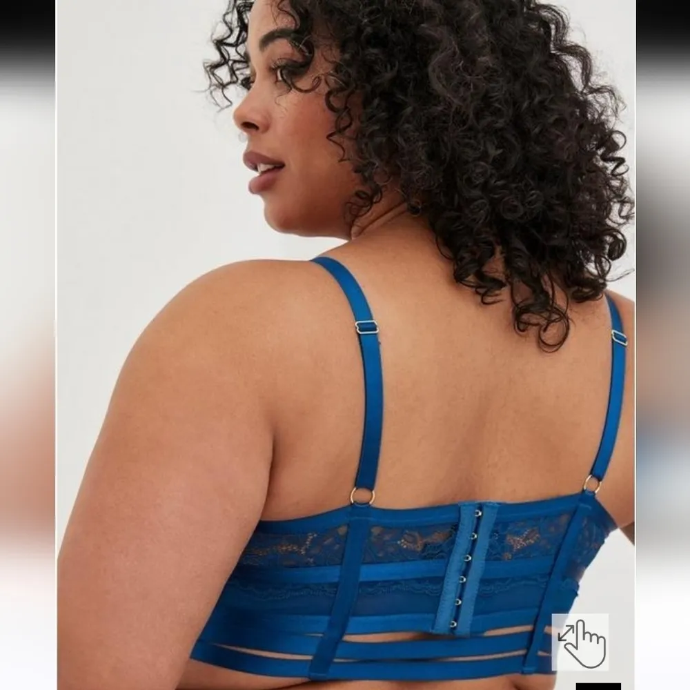 Straps And Rings Satin Underwire Bra With Mesh Cup - Image 3