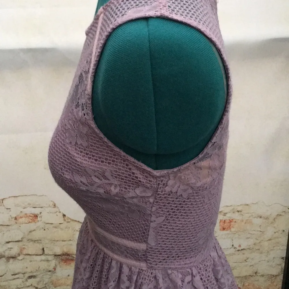 Lily Rose All Over Lace Overlay Fitted Bodice A-Line Sleeveless Dress - Image 5