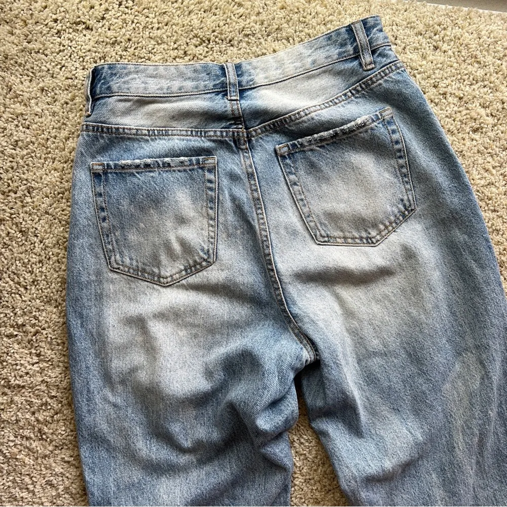 PACSUN Distressed Light Blue 90s Boyfriend Jeans - Image 12