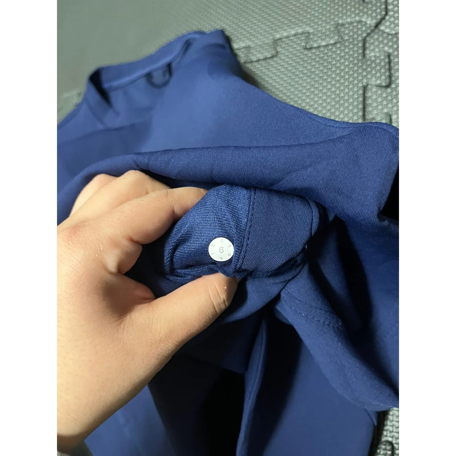 Lululemon Embrace The Space‎ Crew Hero Blue Women's size 6 - Image 4