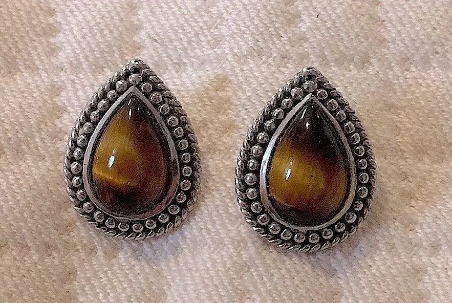 Sterling Silver Tigers Eye Teardrop Earrings With Rope and Granulated Design - Image 7