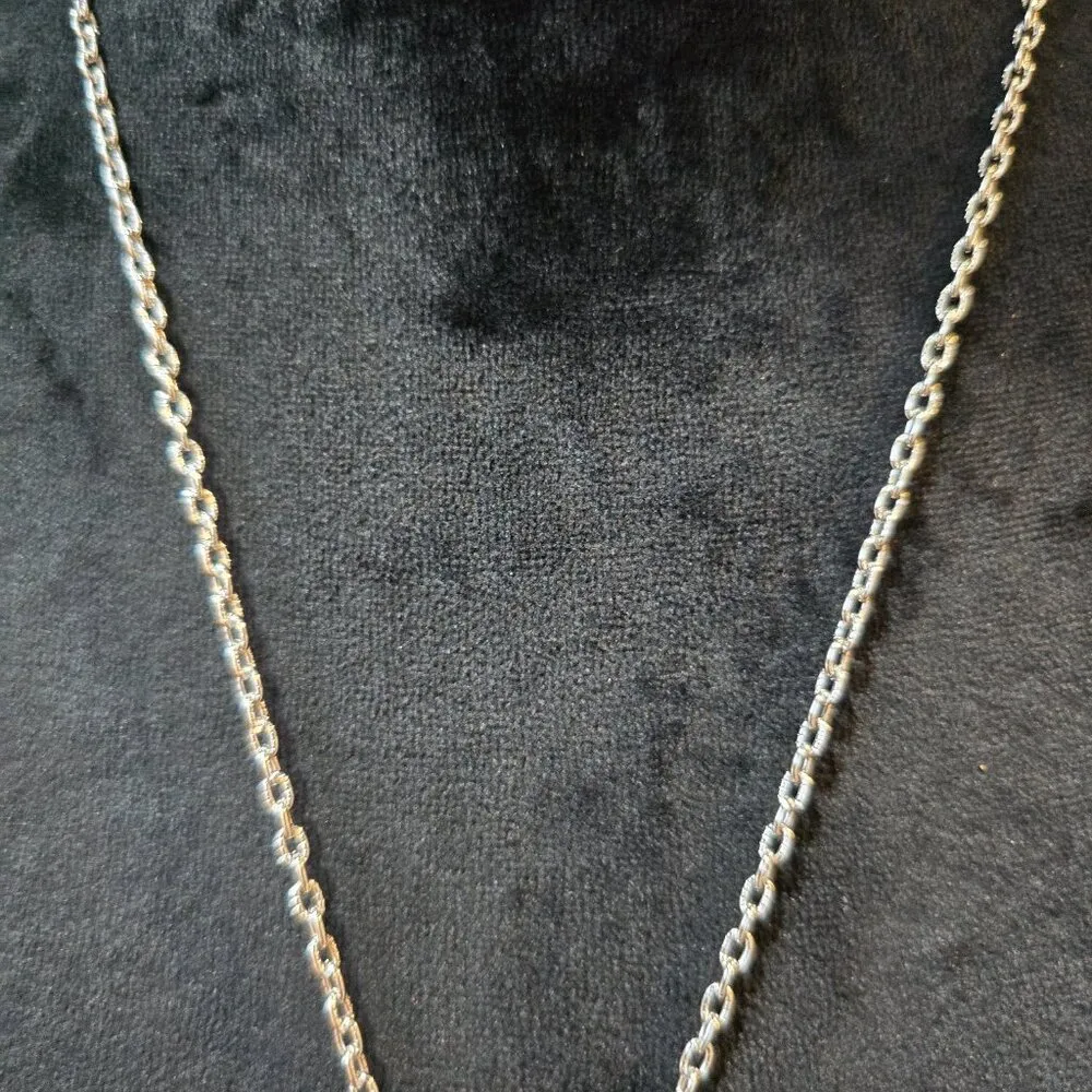 VTG Womens Silver Tone Avon Intaglio Pendant Goddess Diana Necklace with Lobster - Image 4