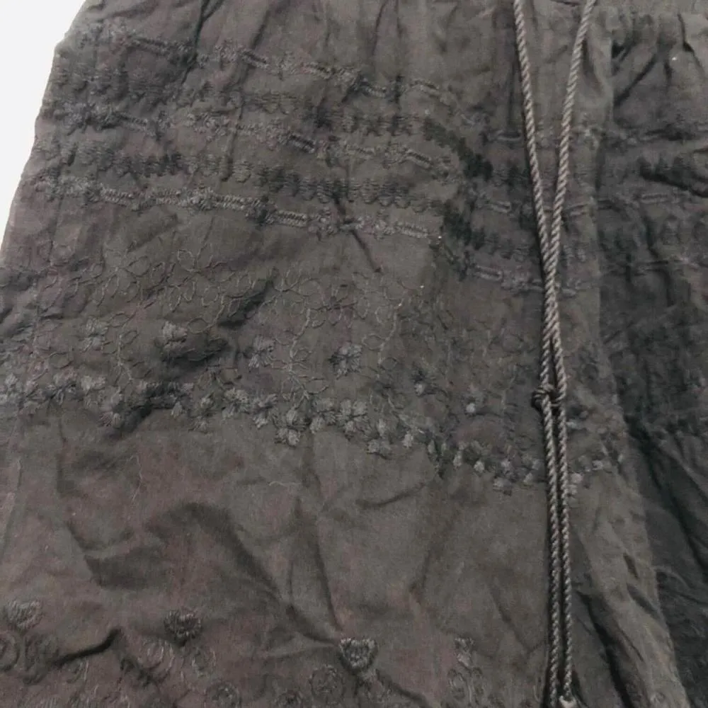 Solitaire Women's Shorts Eyelet Tassel‎ Tie Elastic Waist Casual Black Large NWT - Image 4