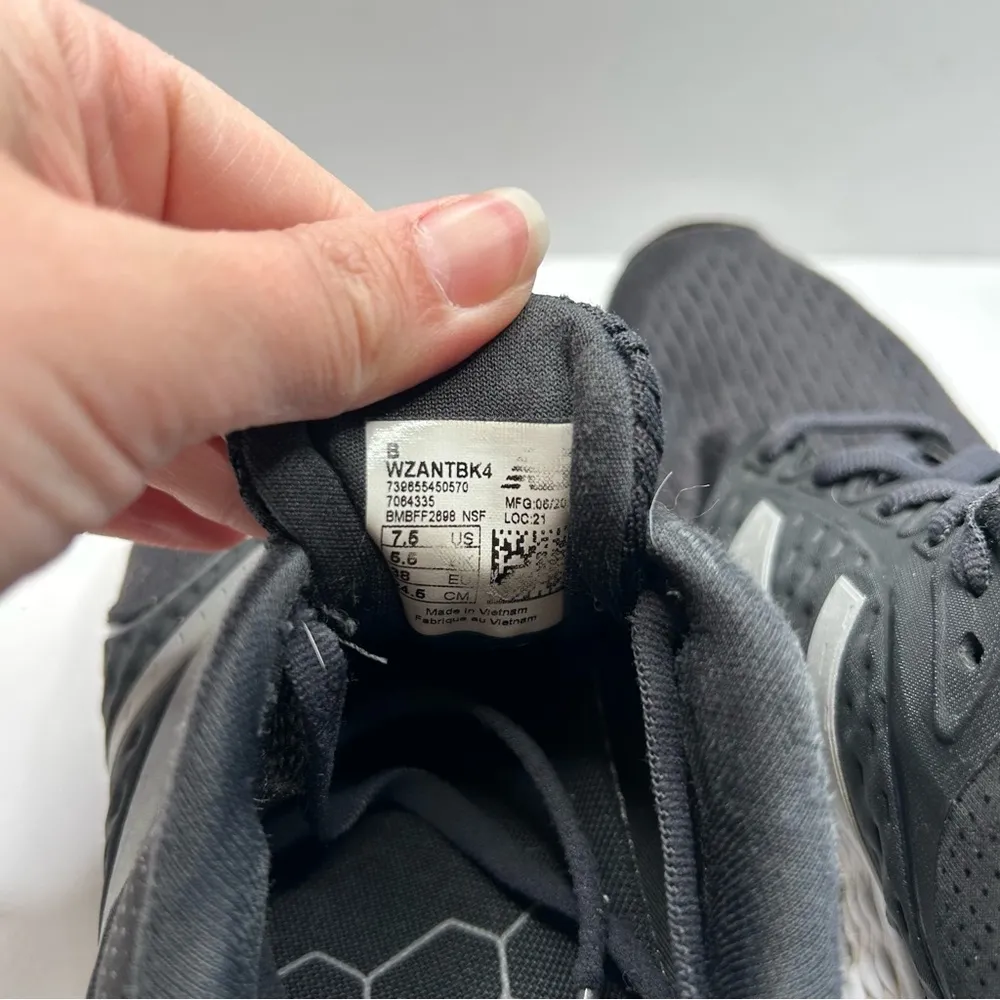 New Balance Black and grey fresh foam Running Shoes 7.5 - Image 10
