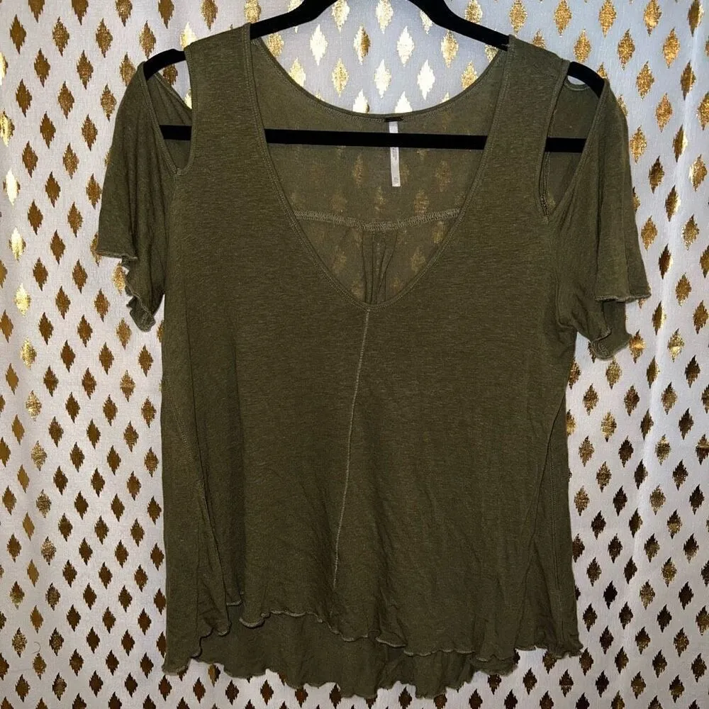 Free People Bittersweet Cold Shoulder Gold Green Short Sleeve Top blouse size XS - Image 4