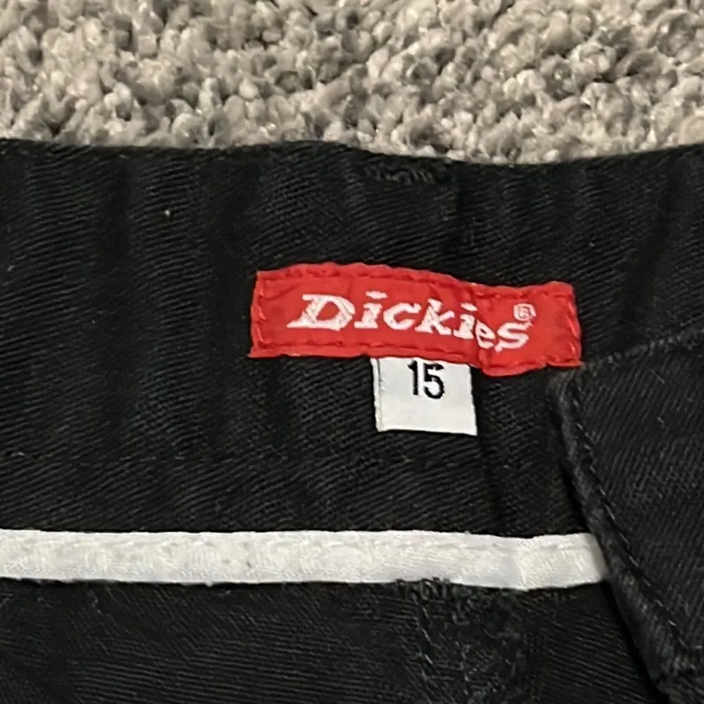 Dickies  - black shorts - size 15 - Image 4
