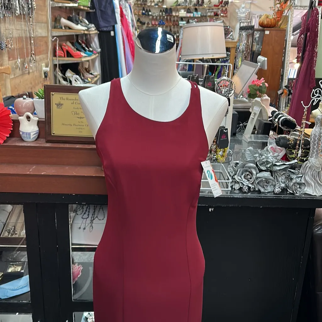 Rampage  sz 9 burgundy long formal dress - Image 2