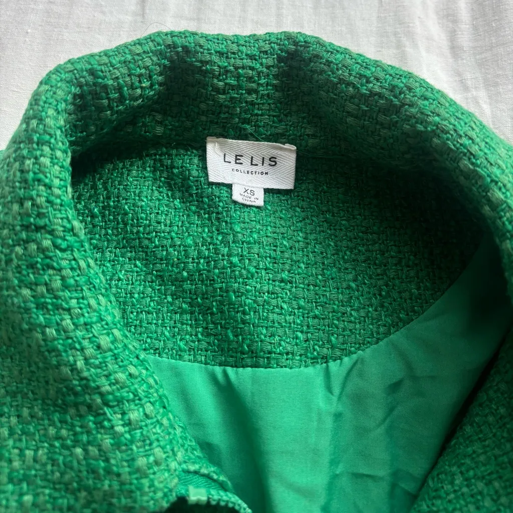 Green Teddy Jacket with Cropped Design - Image 3