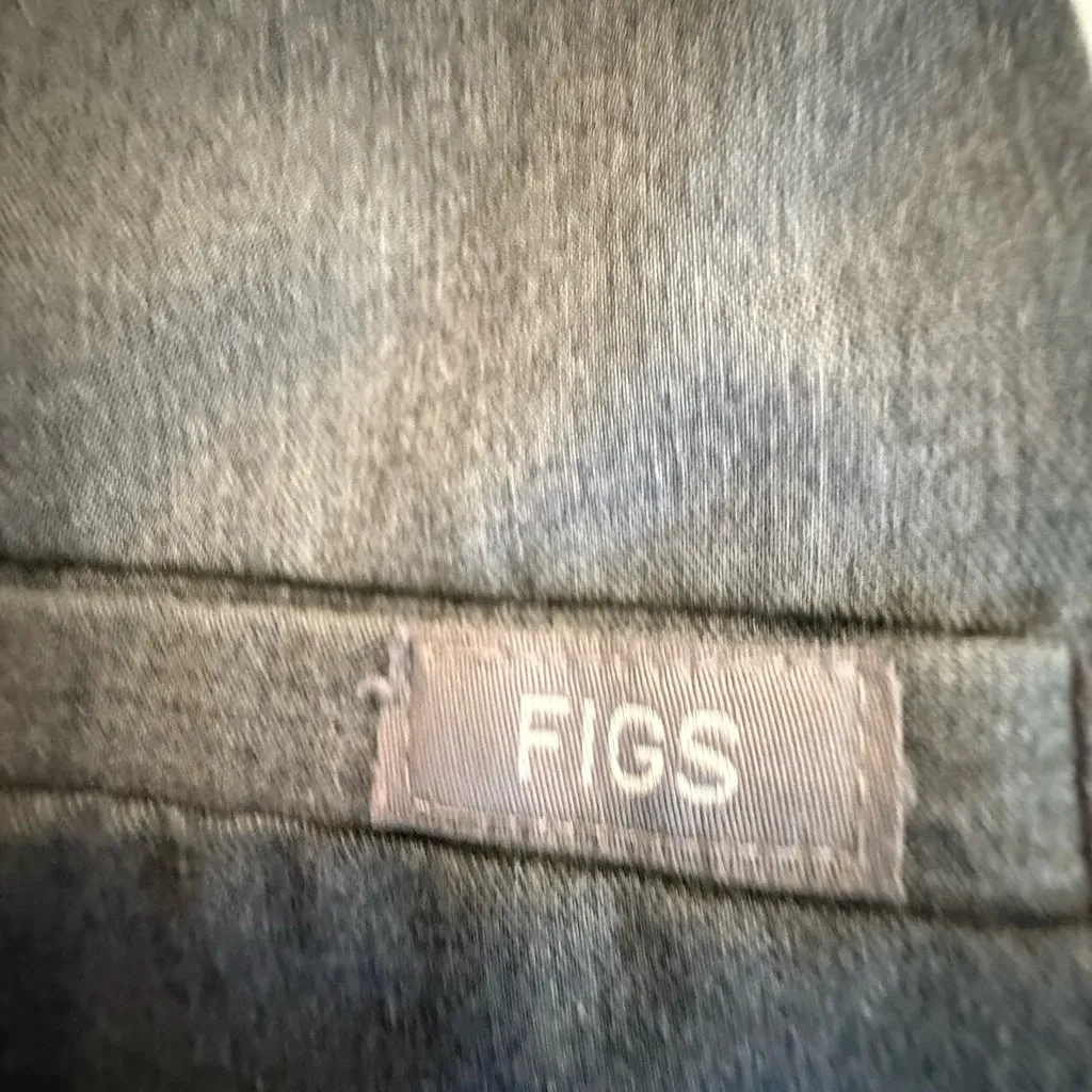 **FIGS Technical Collection Scrub Top – Gray – Women’s XXS** - Image 3