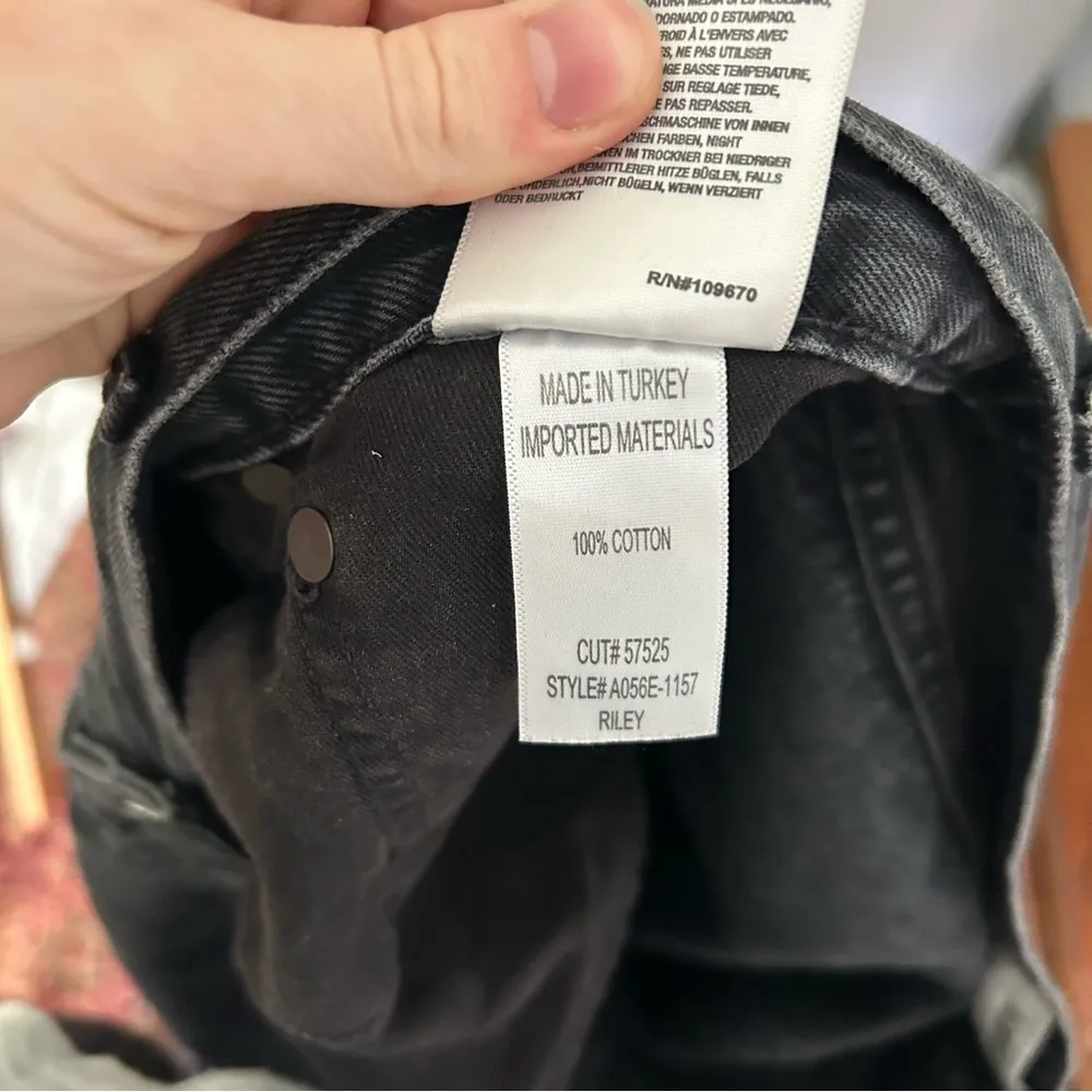 Riley High Rise Straight Crop in Edit
AGOLDE - Image 6