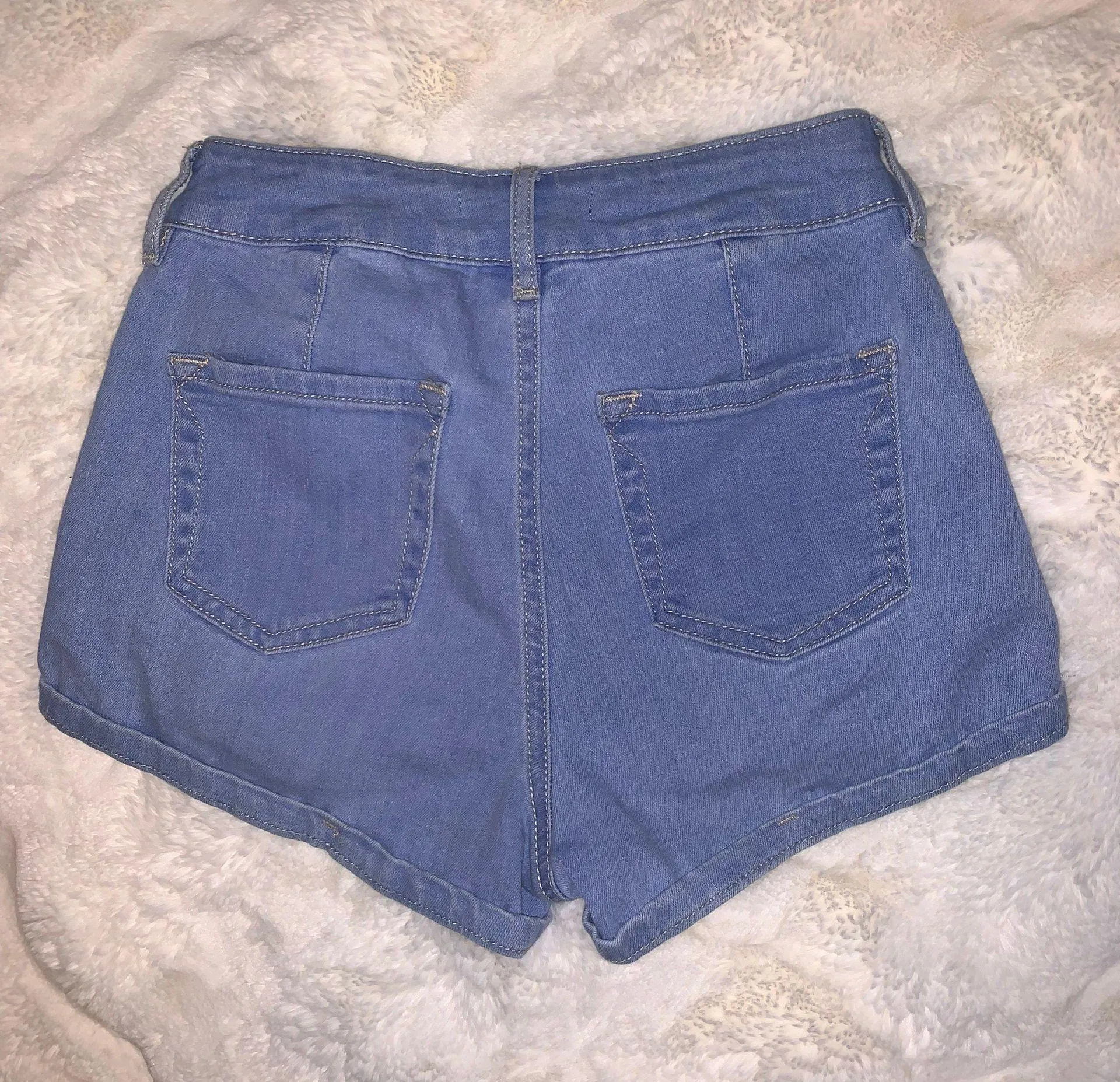 Kendall & Kylie Shorts - Image 3