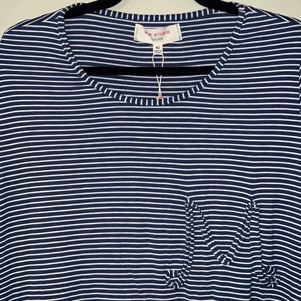 MAX STUDIO LONDON XS women hi low t-shirt with M short sleeve navy white striped - Image 3