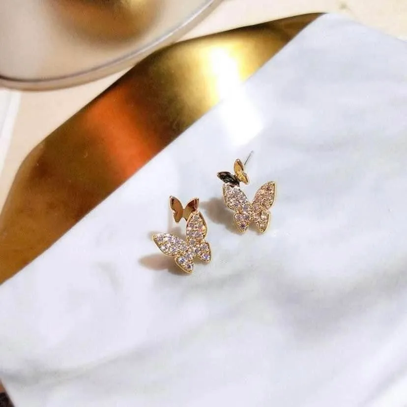 Women's Cute Mini Gold Butterfly Stud Earrings - Image 4