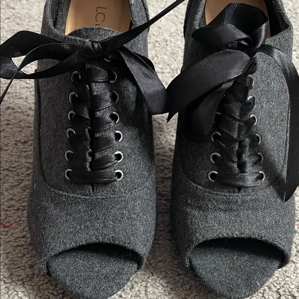 LC Lauren Conrad Women's Gray & Black Lace-Up Peep-Toe High Heeled Booties  7 - Image 3