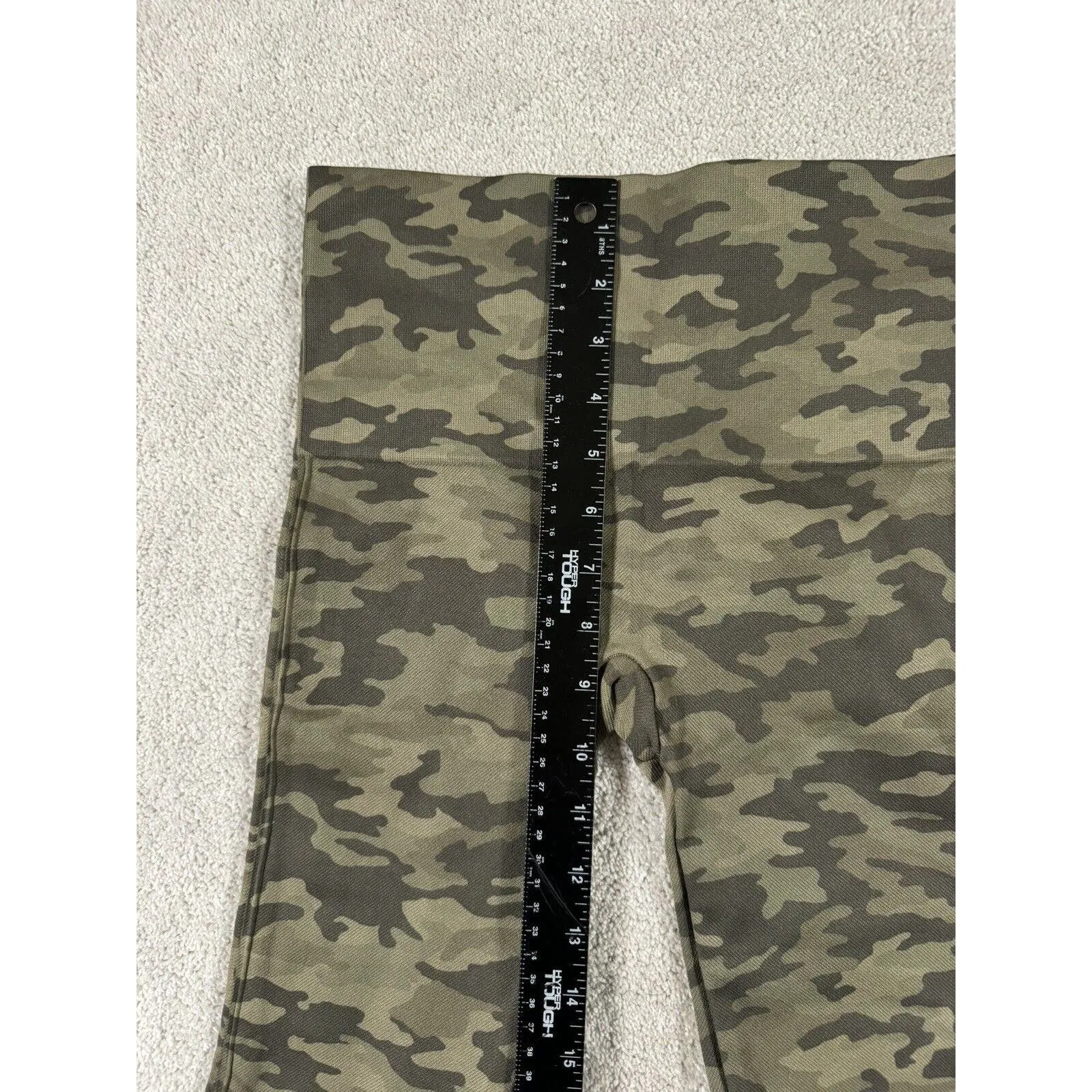 Spanx Women's Size M Look at Me Now Seamless‎ Shapewear Leggings Camouflage - Image 5