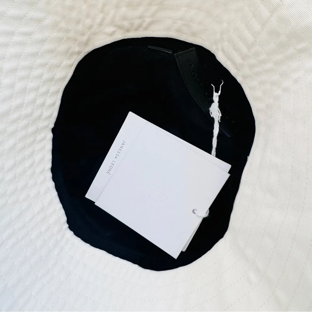 Janessa Leone Franco Ecru hat in Small NWT - Image 7