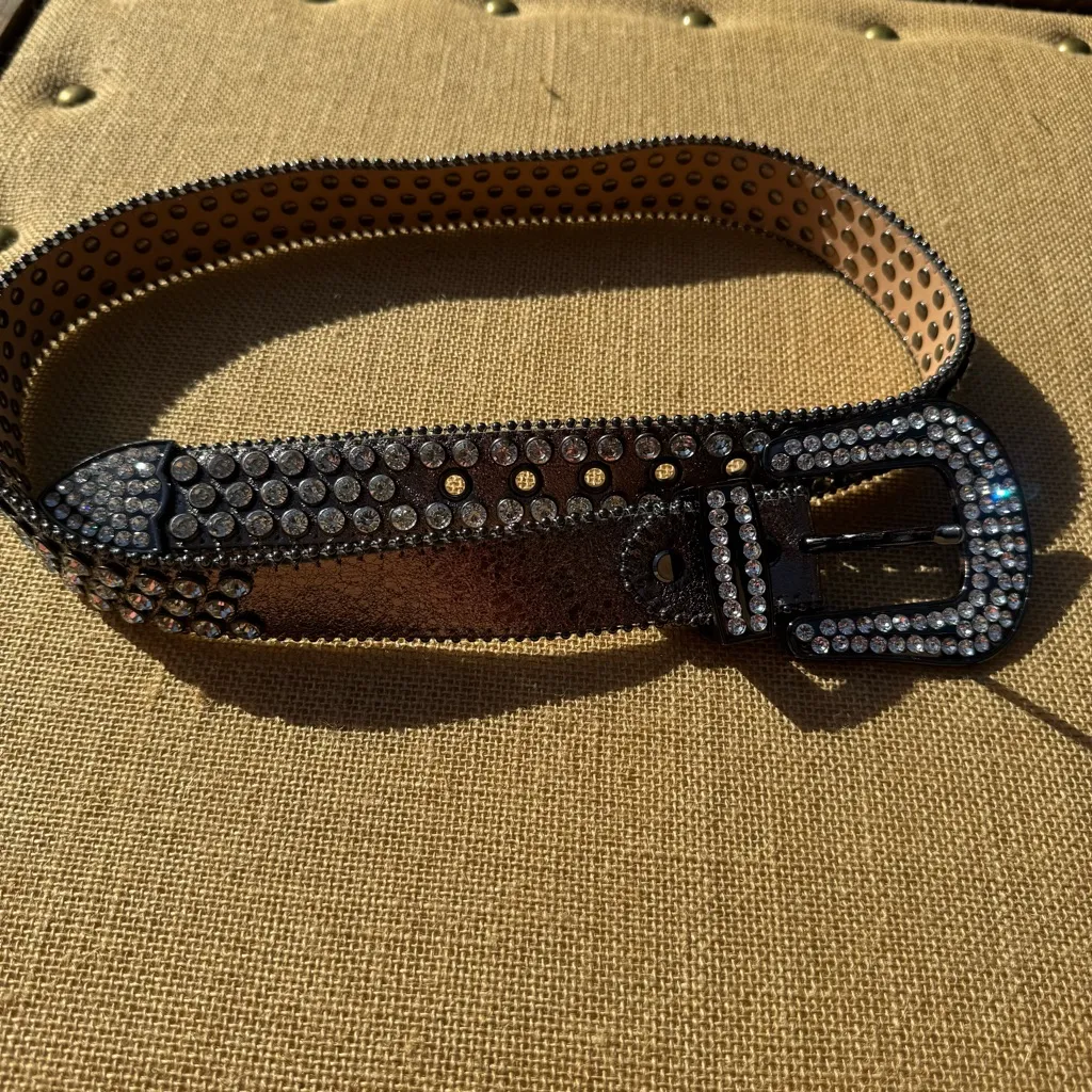 Paper Money Crystal Embellished Black Gunmetal Belt Size 34 - Image 9