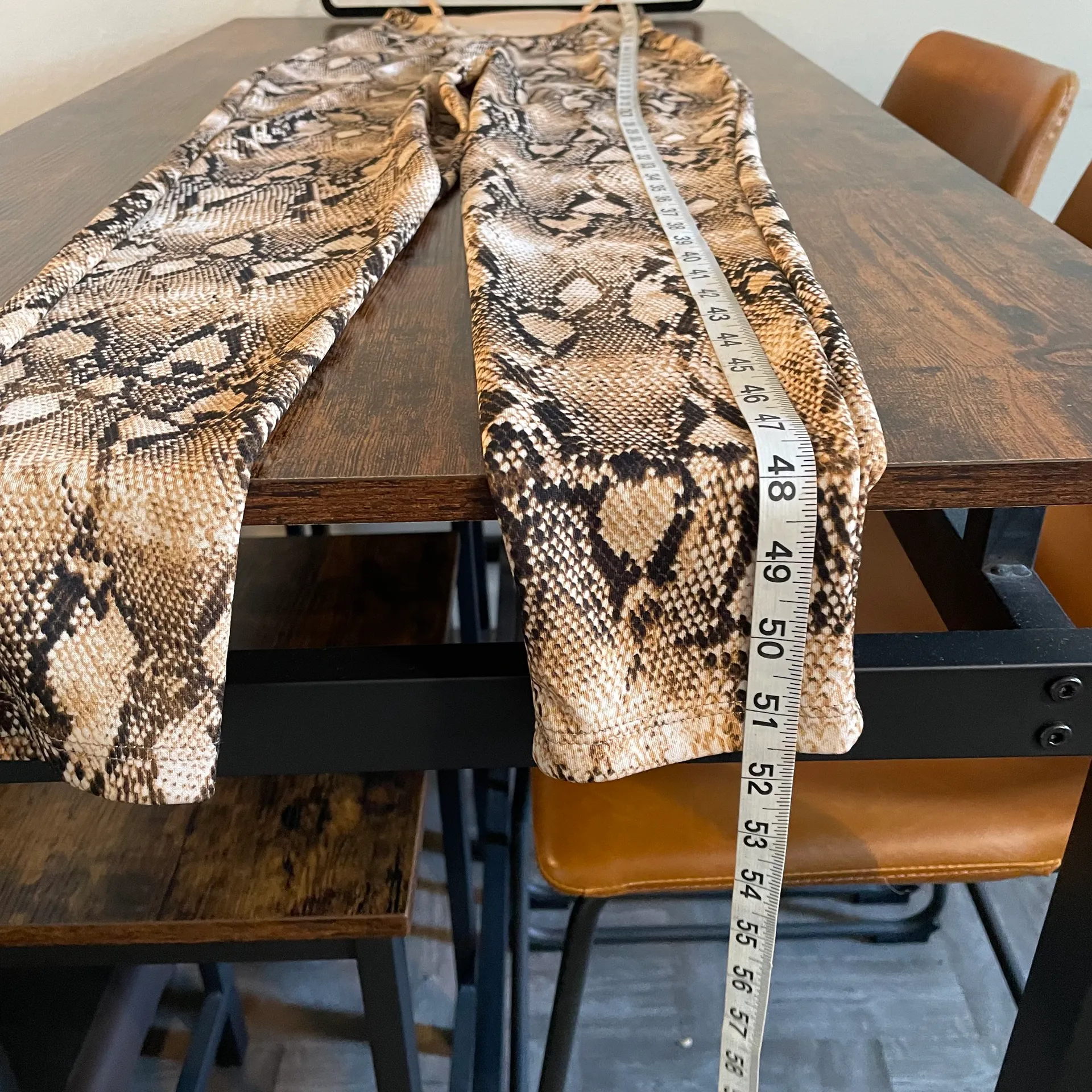 snake print low back jumper - Image 9