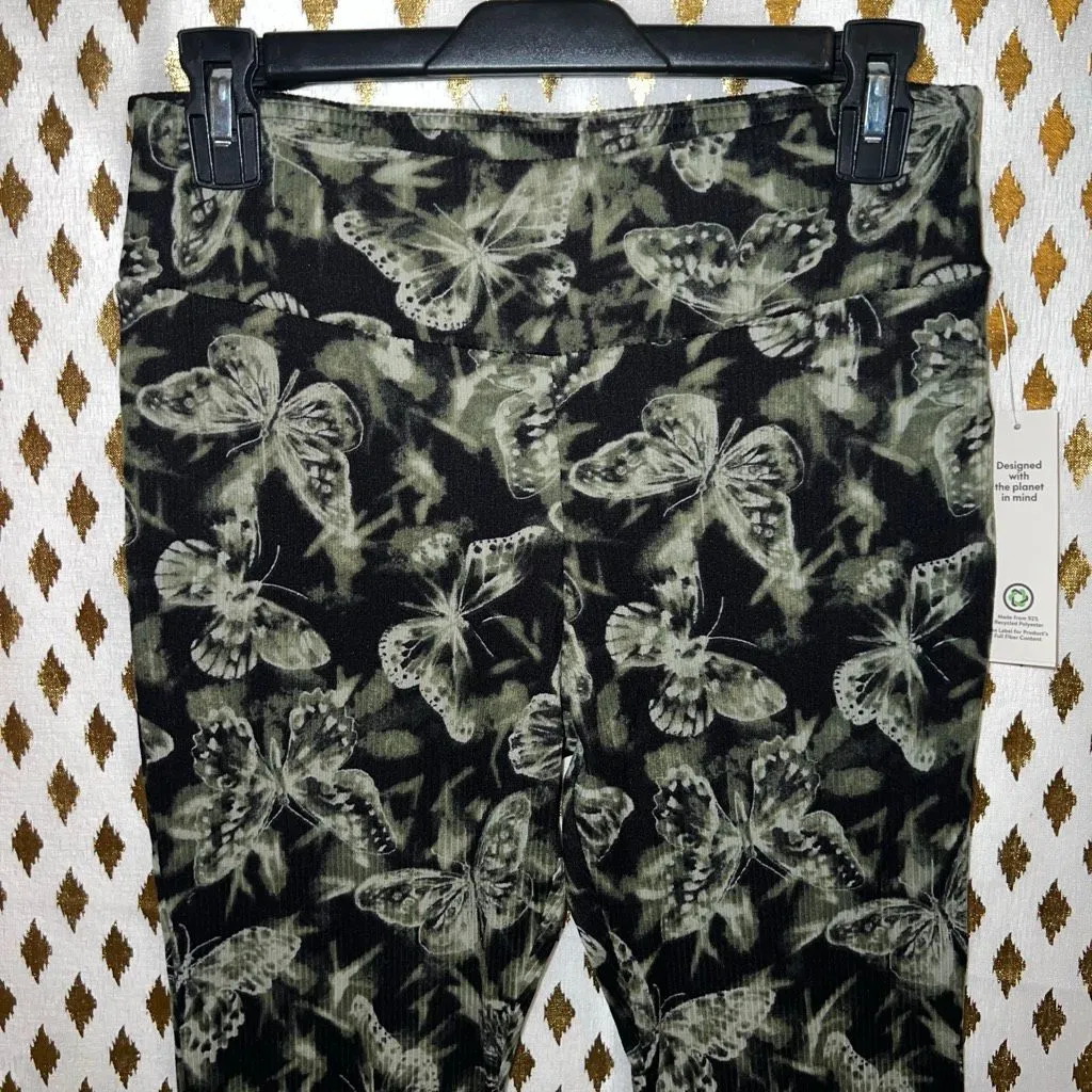 NWT 90s style butterfly ribbed flared leggings size M - Image 5