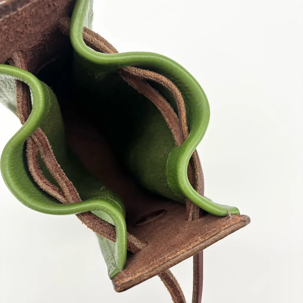 Vintage Tooled Pebbled Leather Drawstring Pouch Metal Heart Green - Image 8