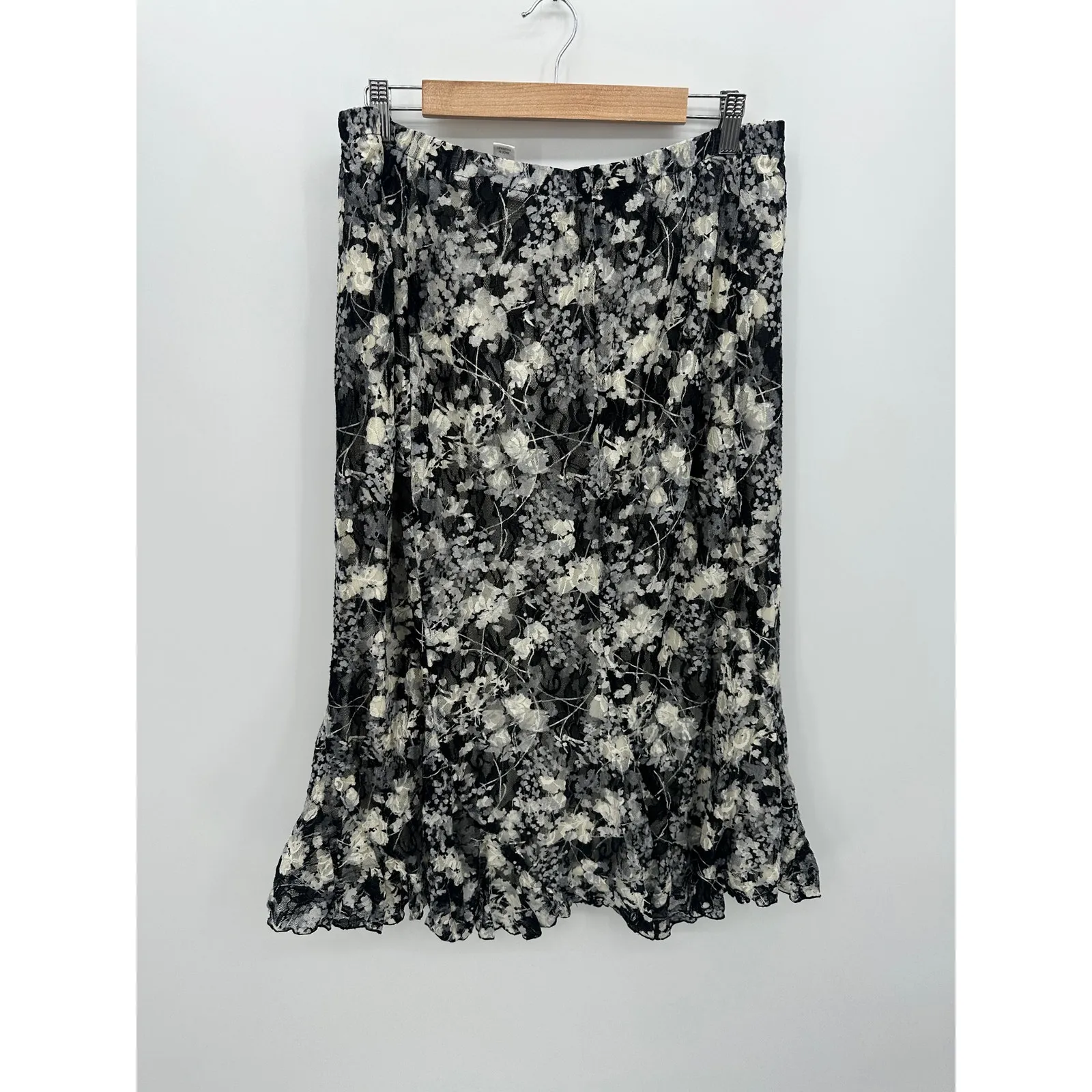 CJ Banks Womens Microfloral Lace Midi Skirt Size 1X Whimsigoth Dark Romantic Black - Image 2