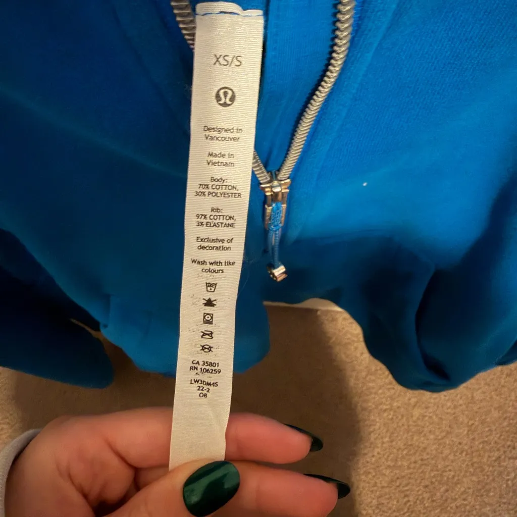 Lululemon  Poolside Blue Half Zip Scuba Jacket - Image 2