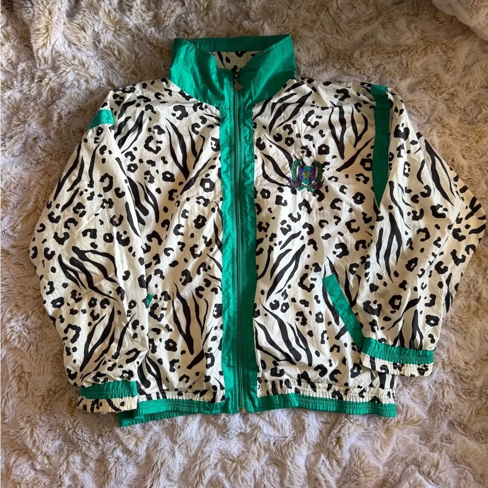Vtg Casual Isle  Animal Print Jacket with Green Accents size M - Image 10