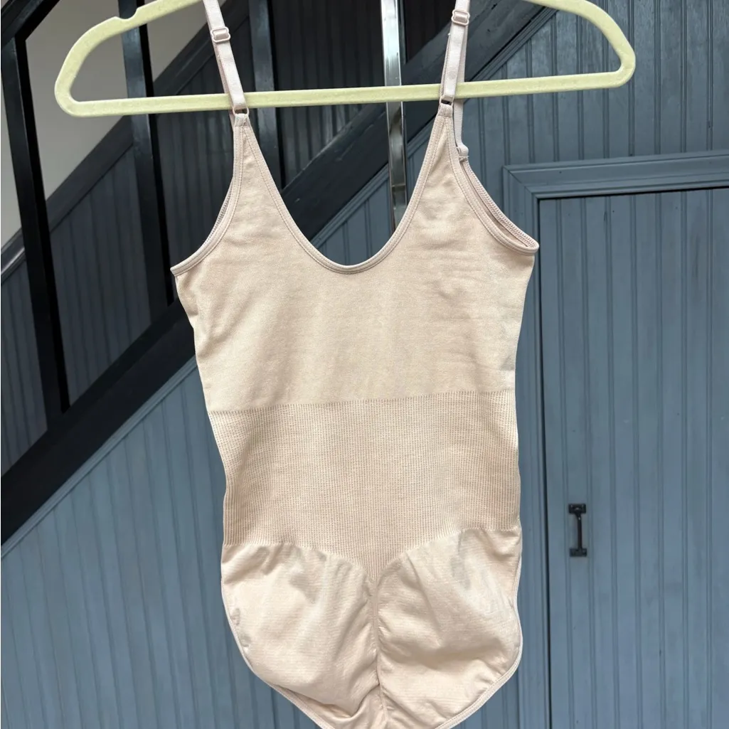 Warner’s Nude Open - Image 4