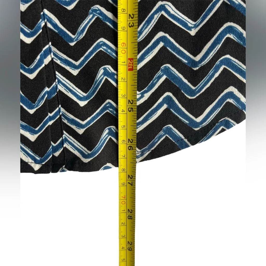 Ivanka Trump Women's Blouse Zigzag Long Sleeve Button Up Blue Black White Size M - Image 12