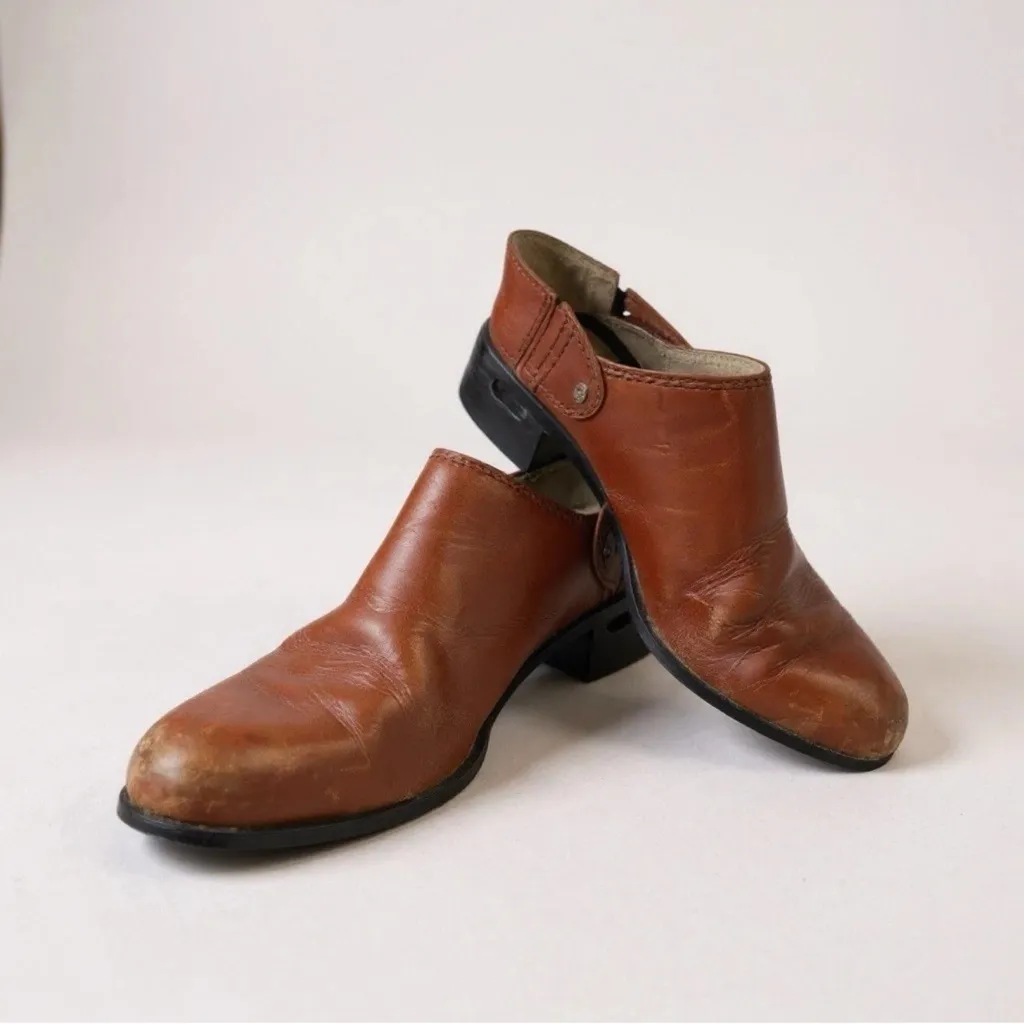 Ariat Women’s Brown Leather Slip On Shoes Size 10 - Image 2