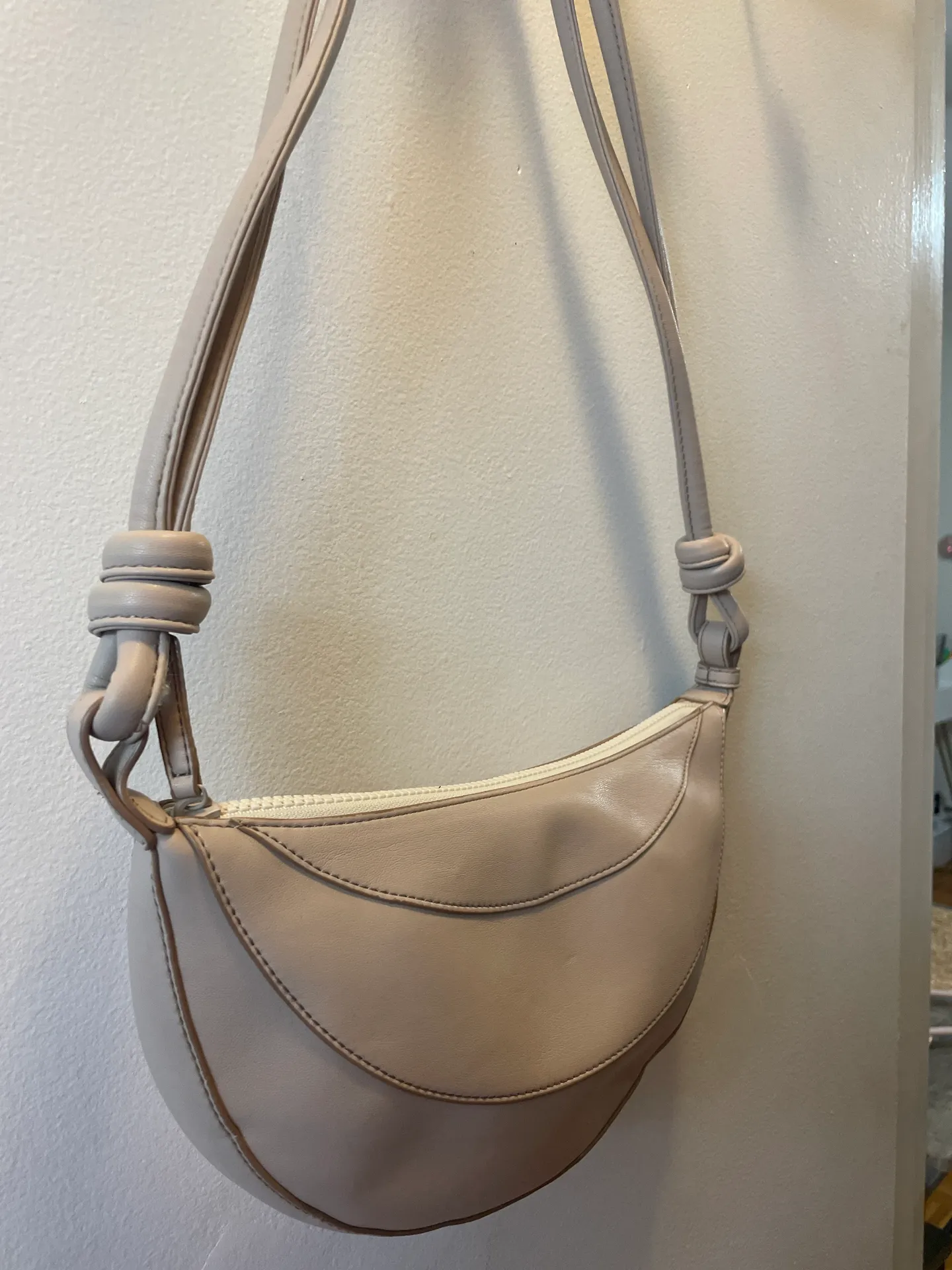 Create & Cultivate Sling Bag - Image 3