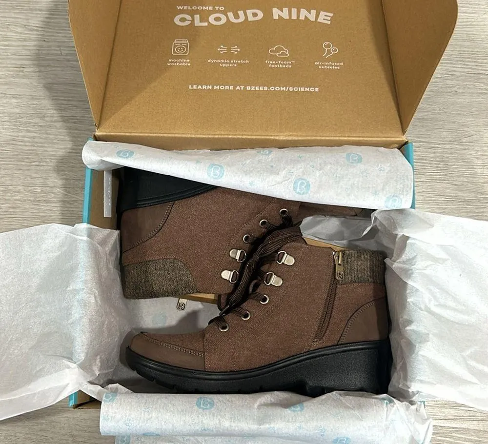 NIB Bzees Brooklyn wedge boot machine washable - Image 10