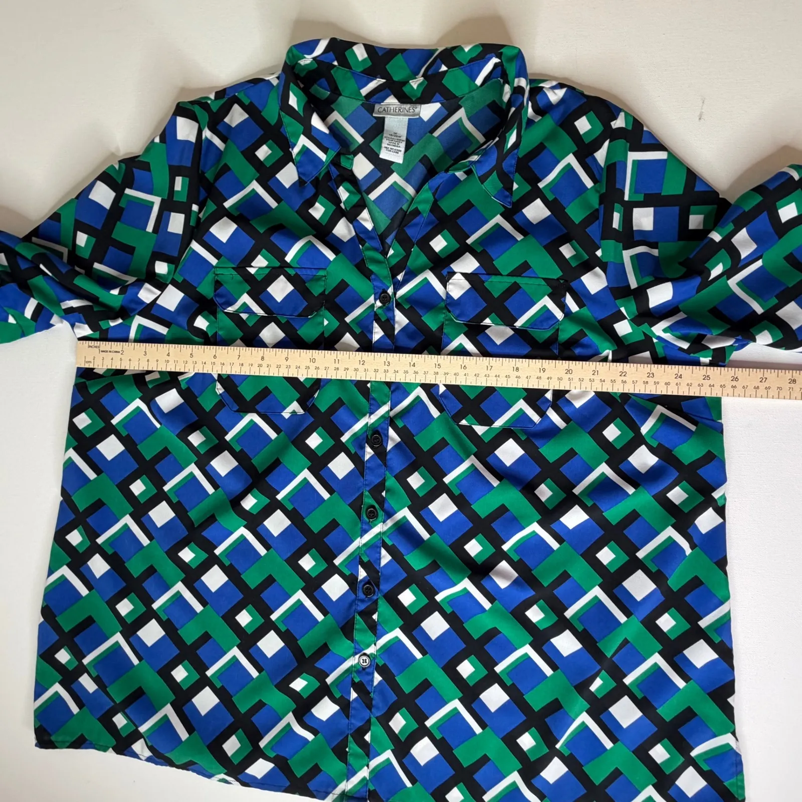 Catherines Geometric Print Button Up Shirt Size 1X Lightweight Office Artsy Work - Image 8