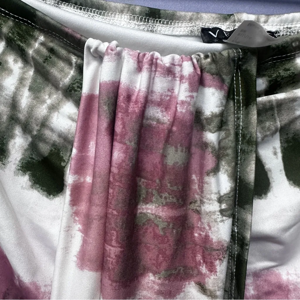 Venus Casual Beachy Flowy Tie - Image 8