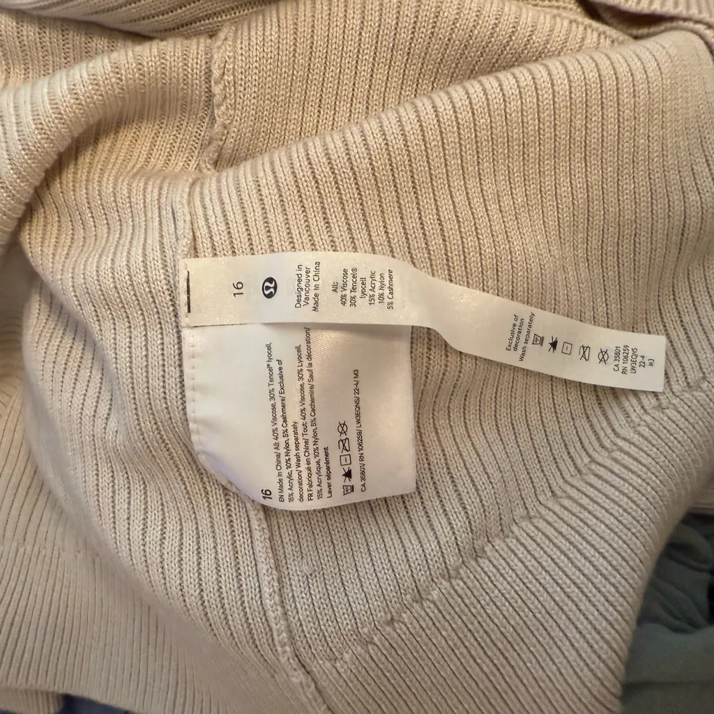 Lululemon Reversible Crossover Sweater White Opal‎ - Image 6
