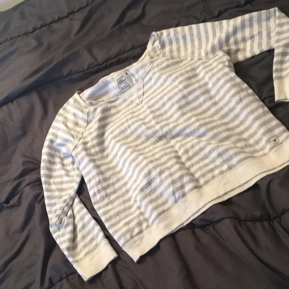 American eagle women’s sweater​​ - Image 2